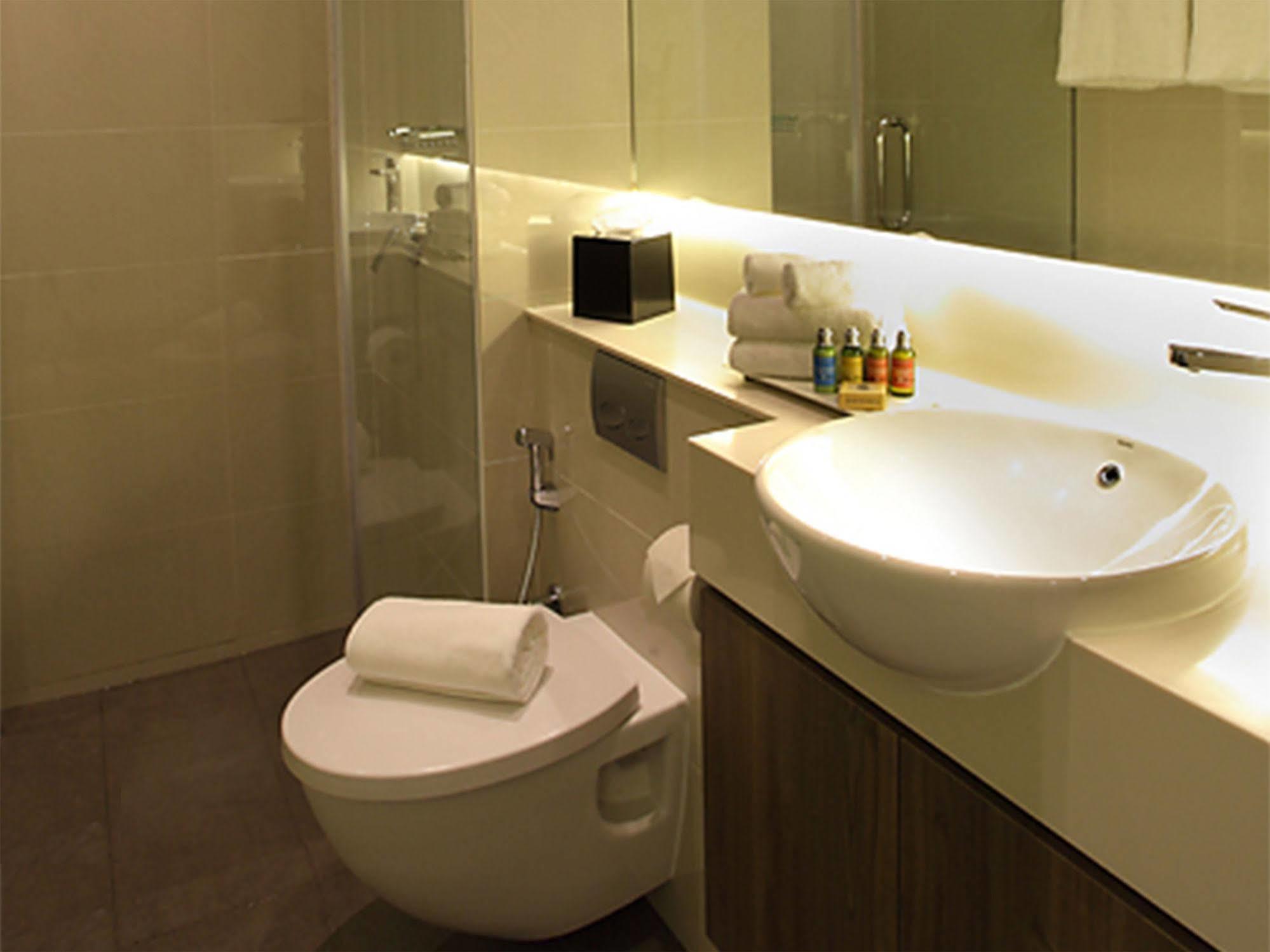 Arcadia Hotel Сингапур Екстериор снимка